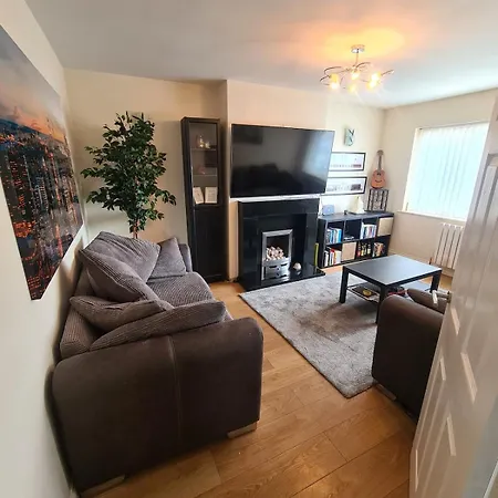 Stylish Family With Free Parking Near & Bath Apartment Bristol