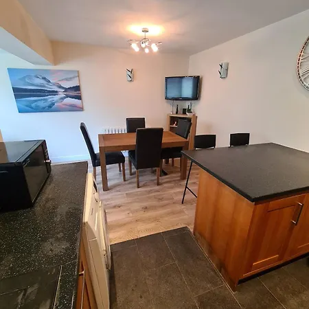 Stylish Family With Free Parking Near & Bath * Бристоль