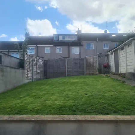 Stylish Family With Free Parking Near & Bath Bristol