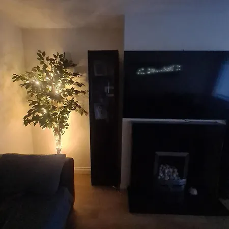 Stylish Family With Free Parking Near & Bath Apartment Bristol